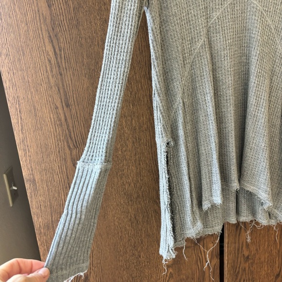 Free People Gray waffle Thermal Long Sleeve Top Small - Picture 3 of 6